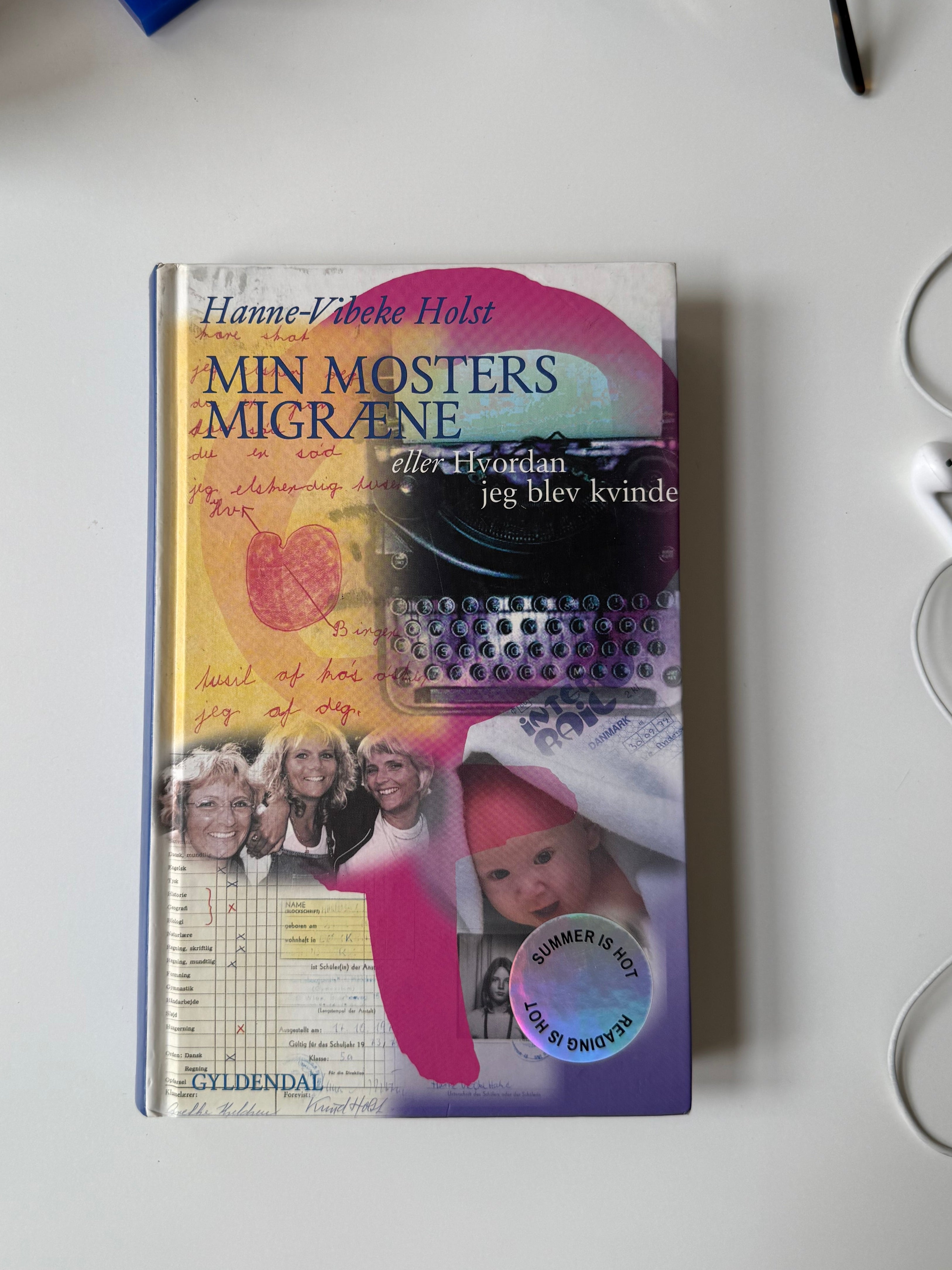 Min mosters migræne by Hanne-Vibeke Holst (danish)
