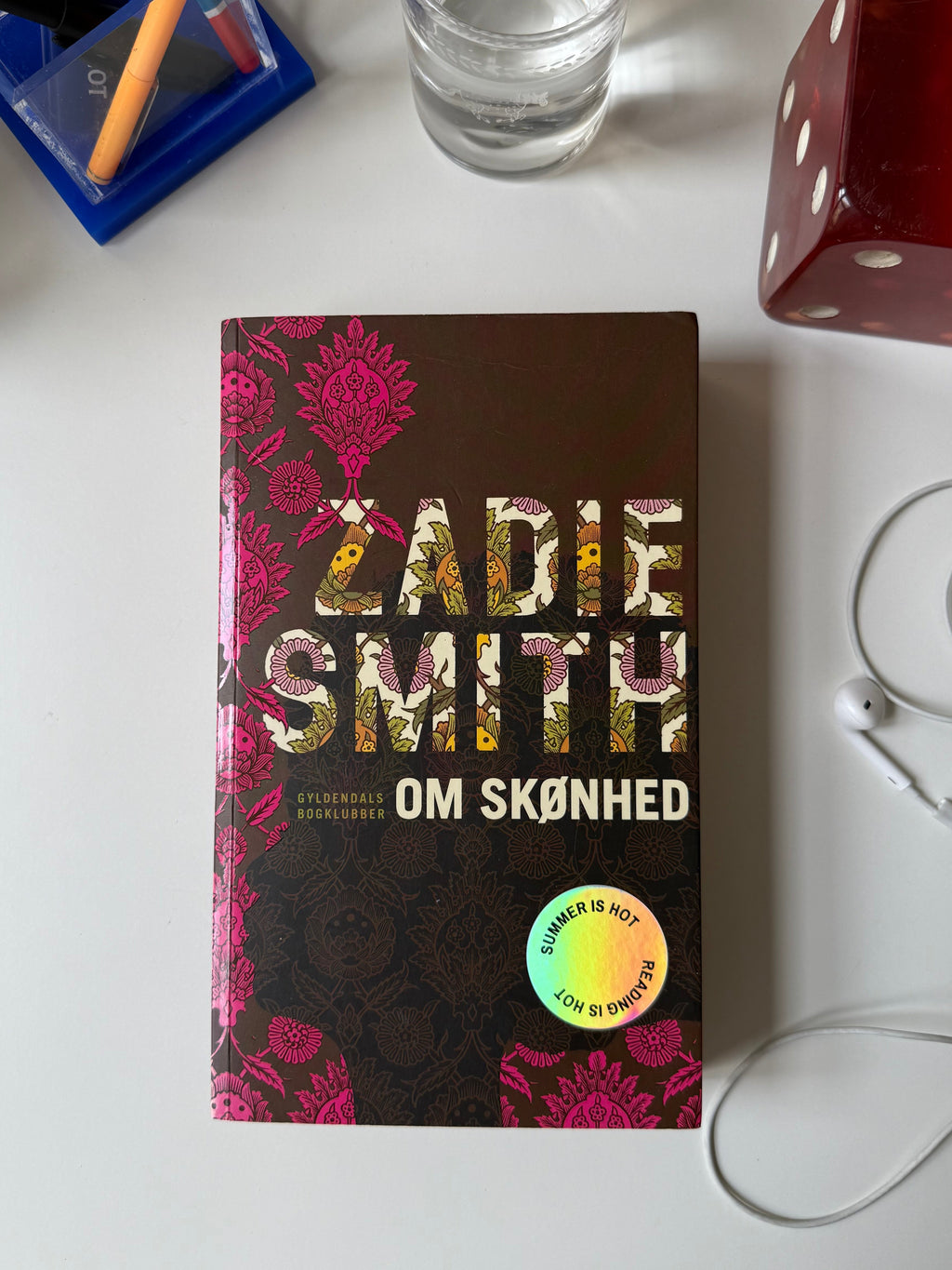 Om Skønhed by Zadie Smith (danish)